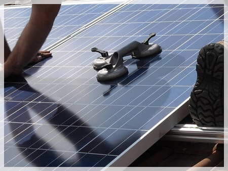 ¿Cuánto cuesta instalar placas solares en una comunidad de vecinos?