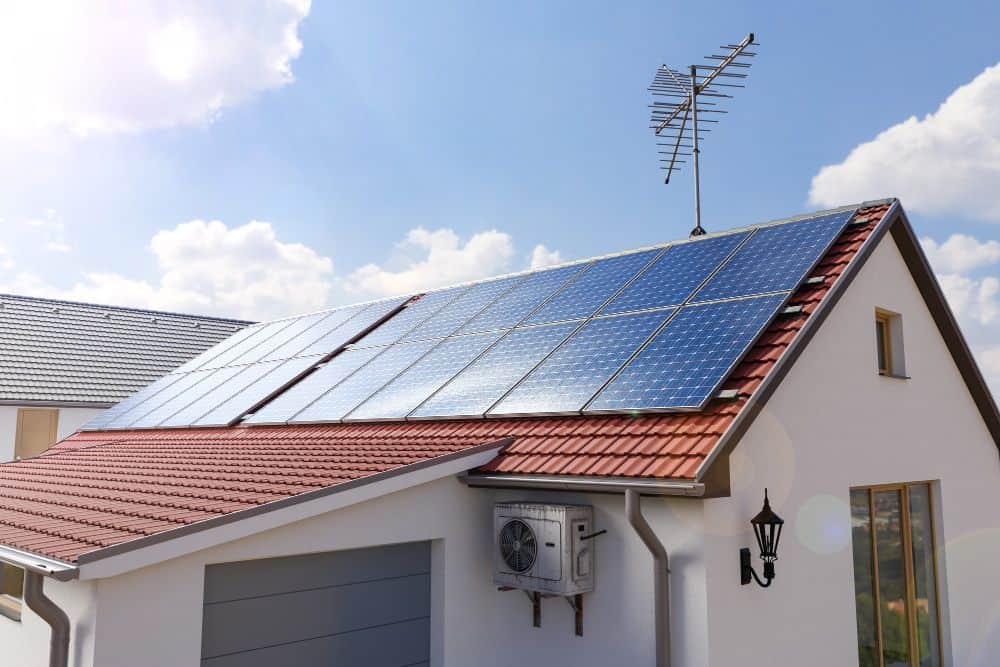 ¿Qué subvenciones hay para poner placas solares?
