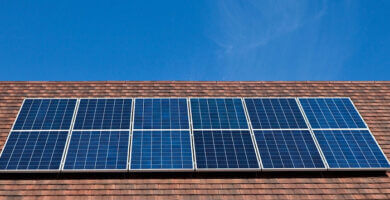¿Cómo saber cuánta energía produce un panel solar?